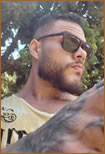 B Tatuado